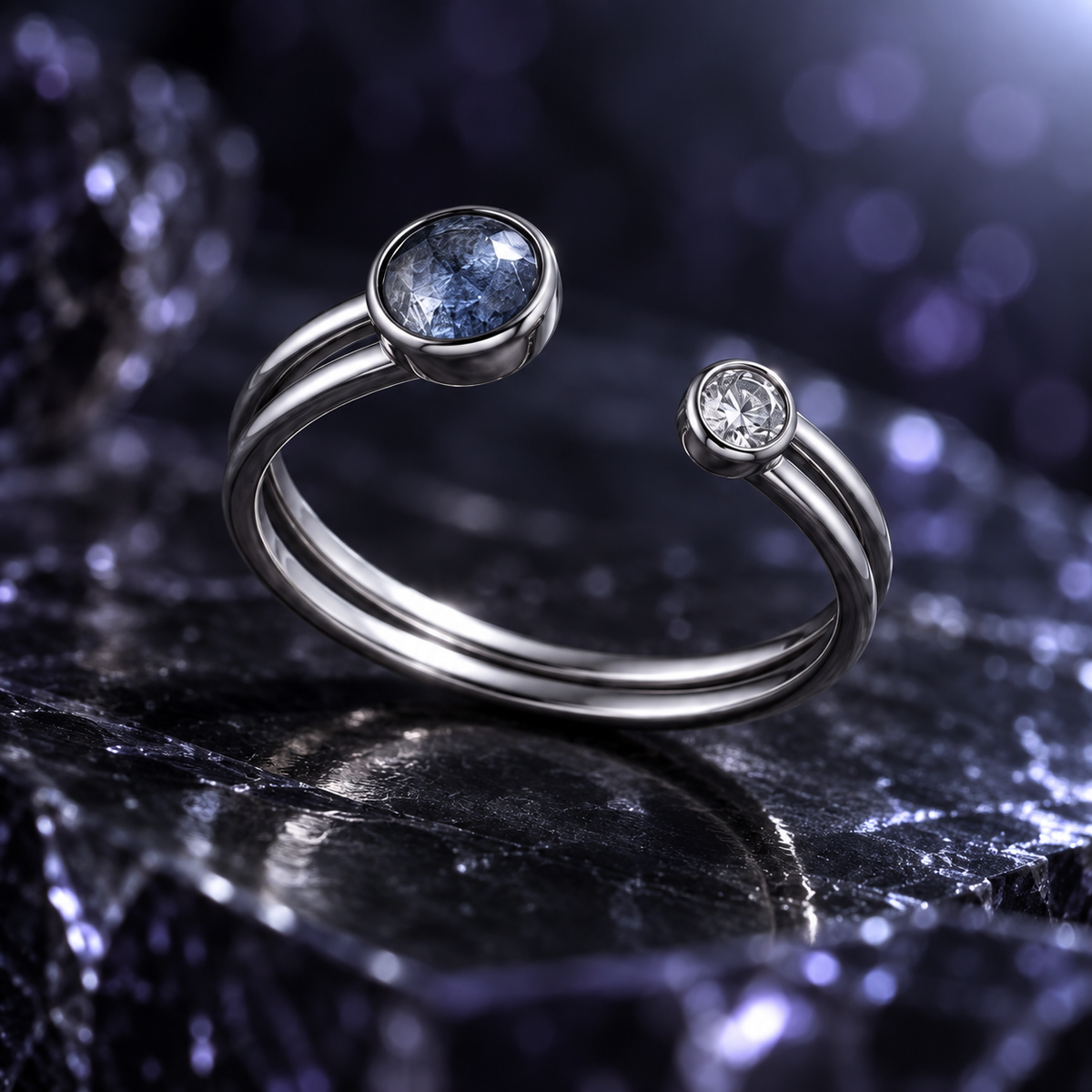 Caelum Twin Arc Ring open ends and bezel detail