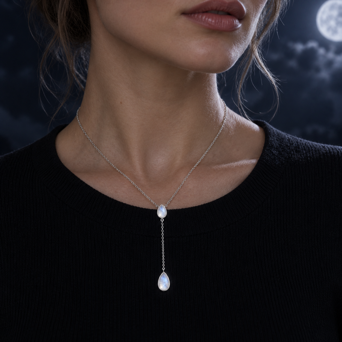 Mira Lariat Necklace worn in a Y silhouette