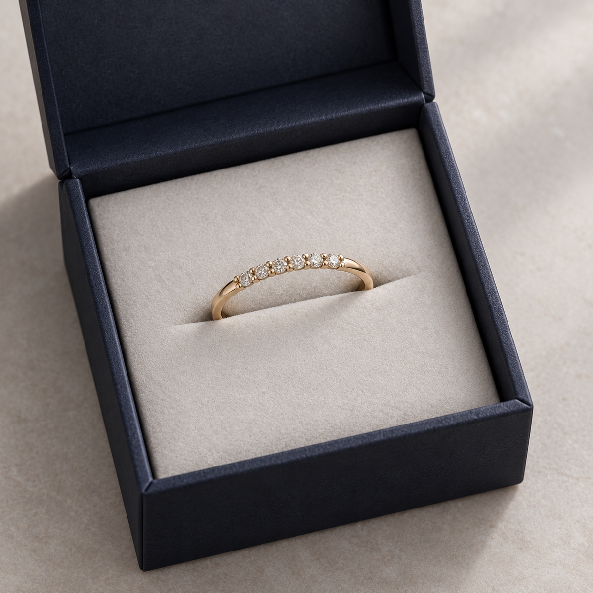 Selene Pavé Band in its presentation box